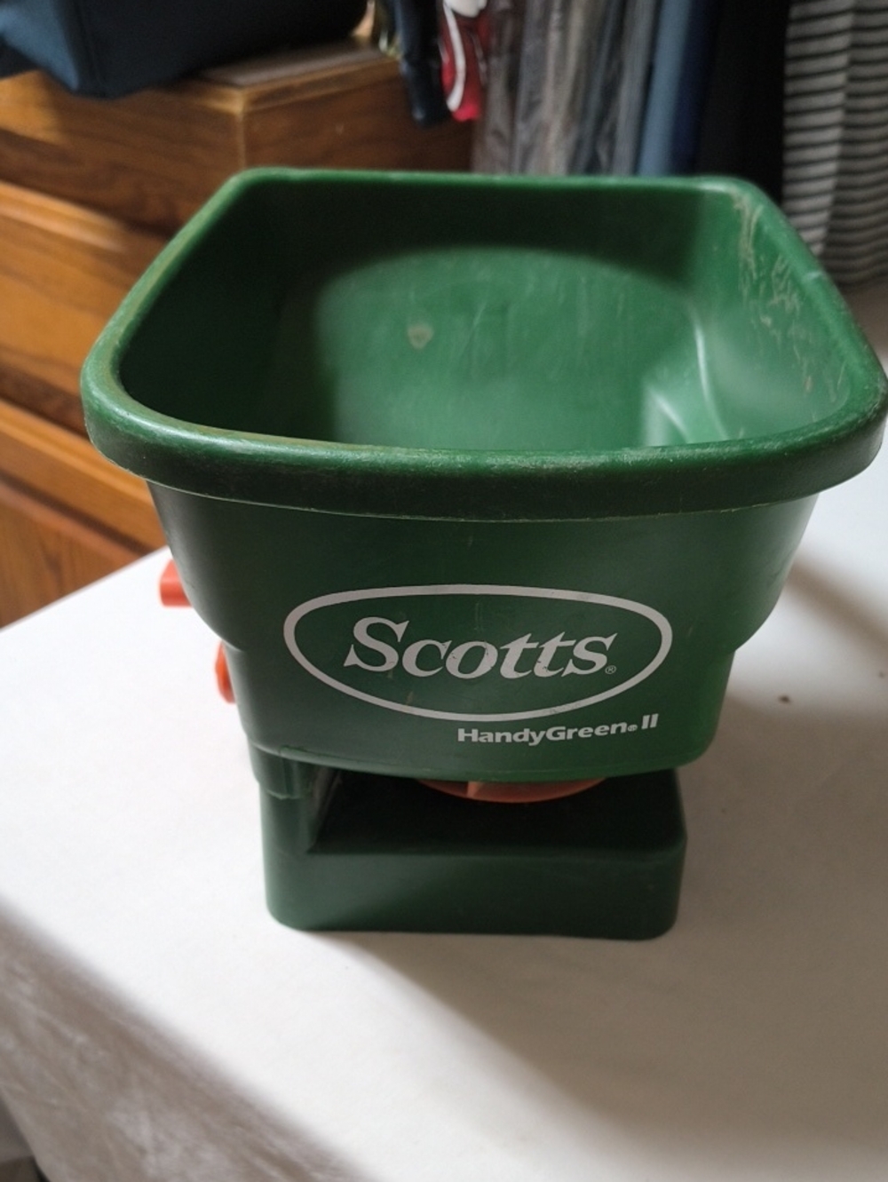 Scotts Green HandyGreen II Broadcast Seed Spreader Hopper
